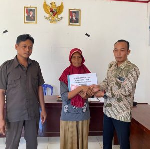 Pemdes Talang Tua Salurkan Bantuan Langsung Tunai DD 2025